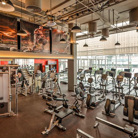 Crowne Plaza Guangzhou City Centre By Ihg - Free Shuttle Between Hotel And Exhibition Center During Canton Fair & Exhibitor Registration Counter Exterior foto The gym at the hotel