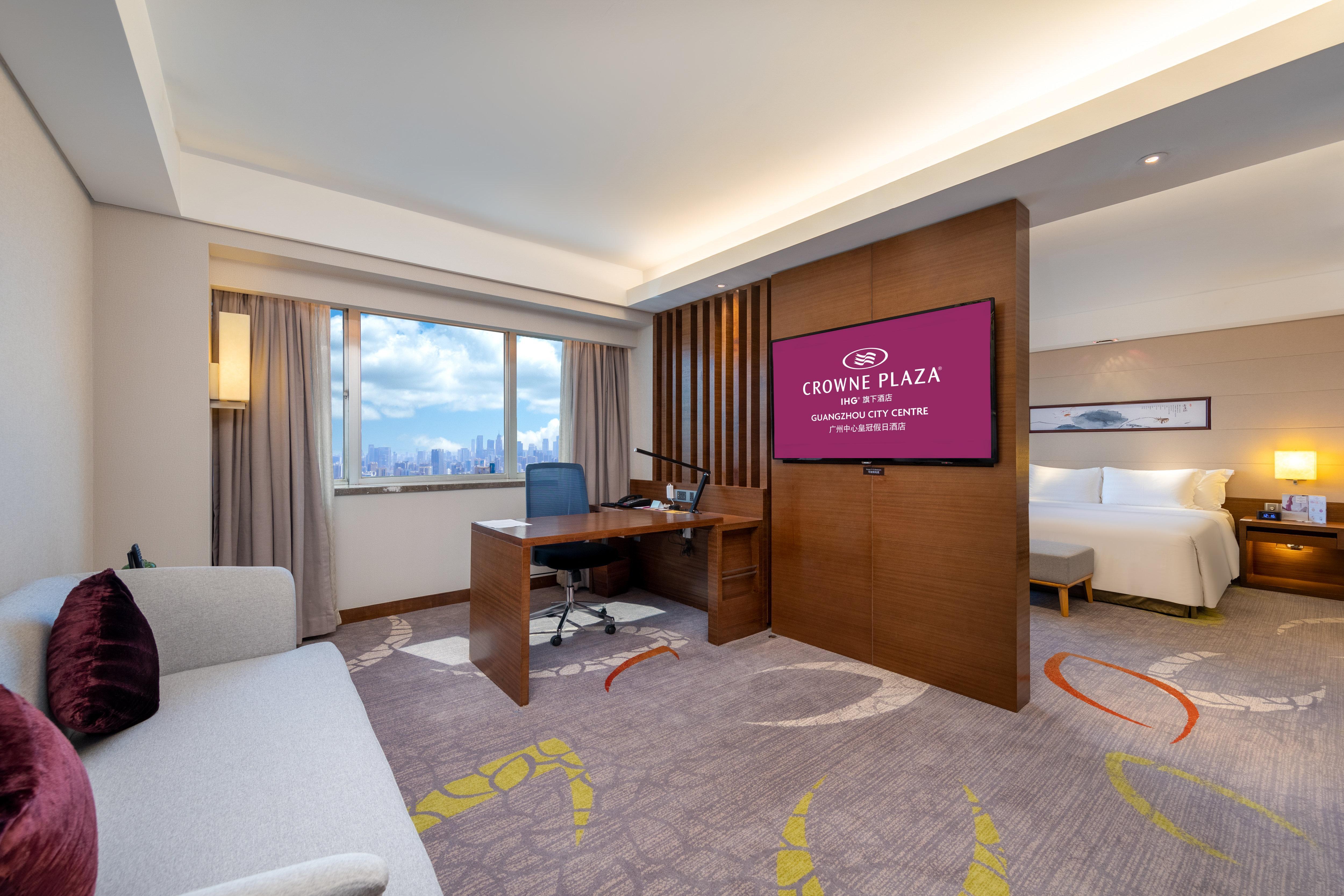 Crowne Plaza Guangzhou City Centre By Ihg - Free Shuttle Between Hotel And Exhibition Center During Canton Fair & Exhibitor Registration Counter Exterior foto Deluxe Suite