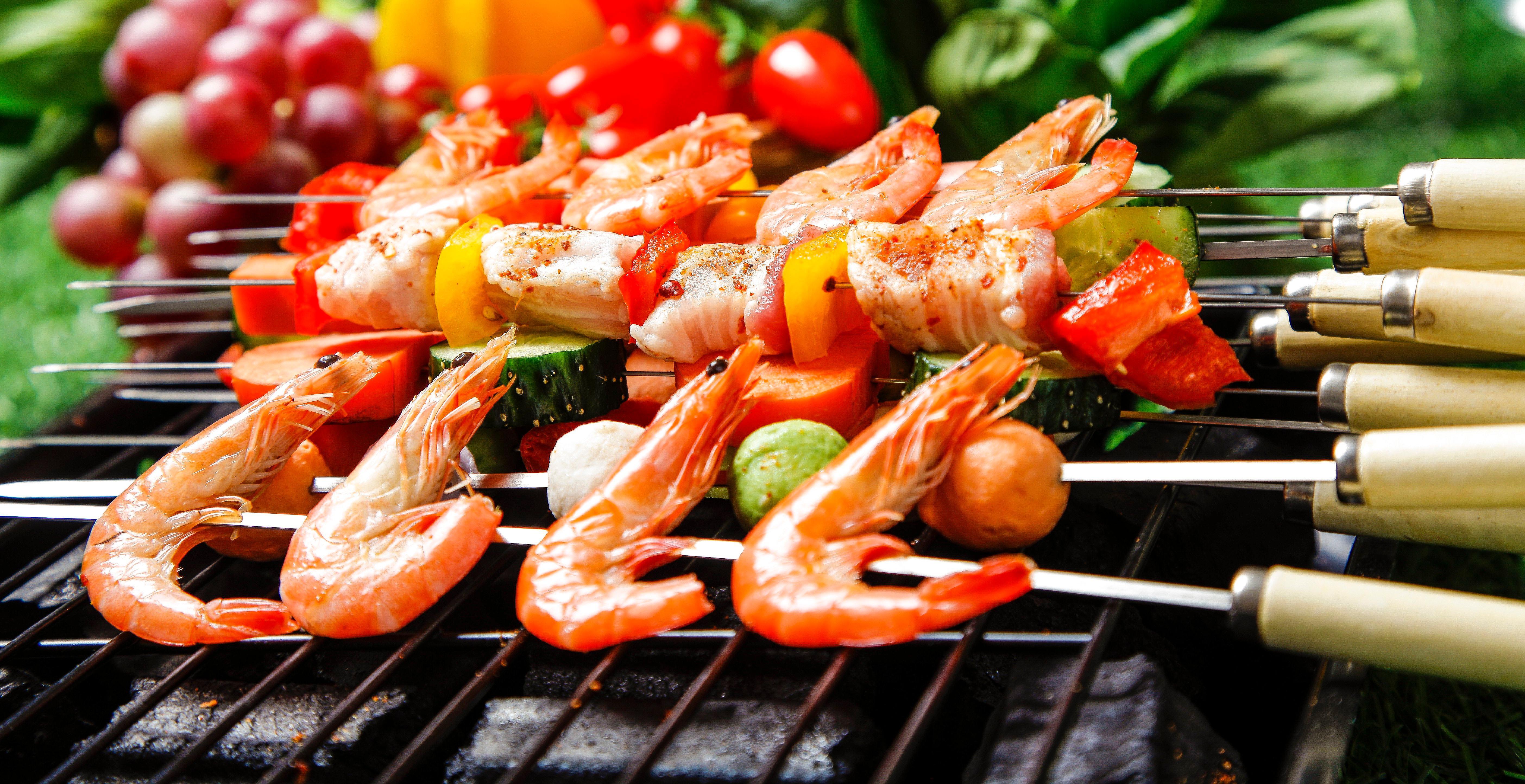 Crowne Plaza Guangzhou City Centre By Ihg - Free Shuttle Between Hotel And Exhibition Center During Canton Fair & Exhibitor Registration Counter Exterior foto Shrimp and vegetables on a grill