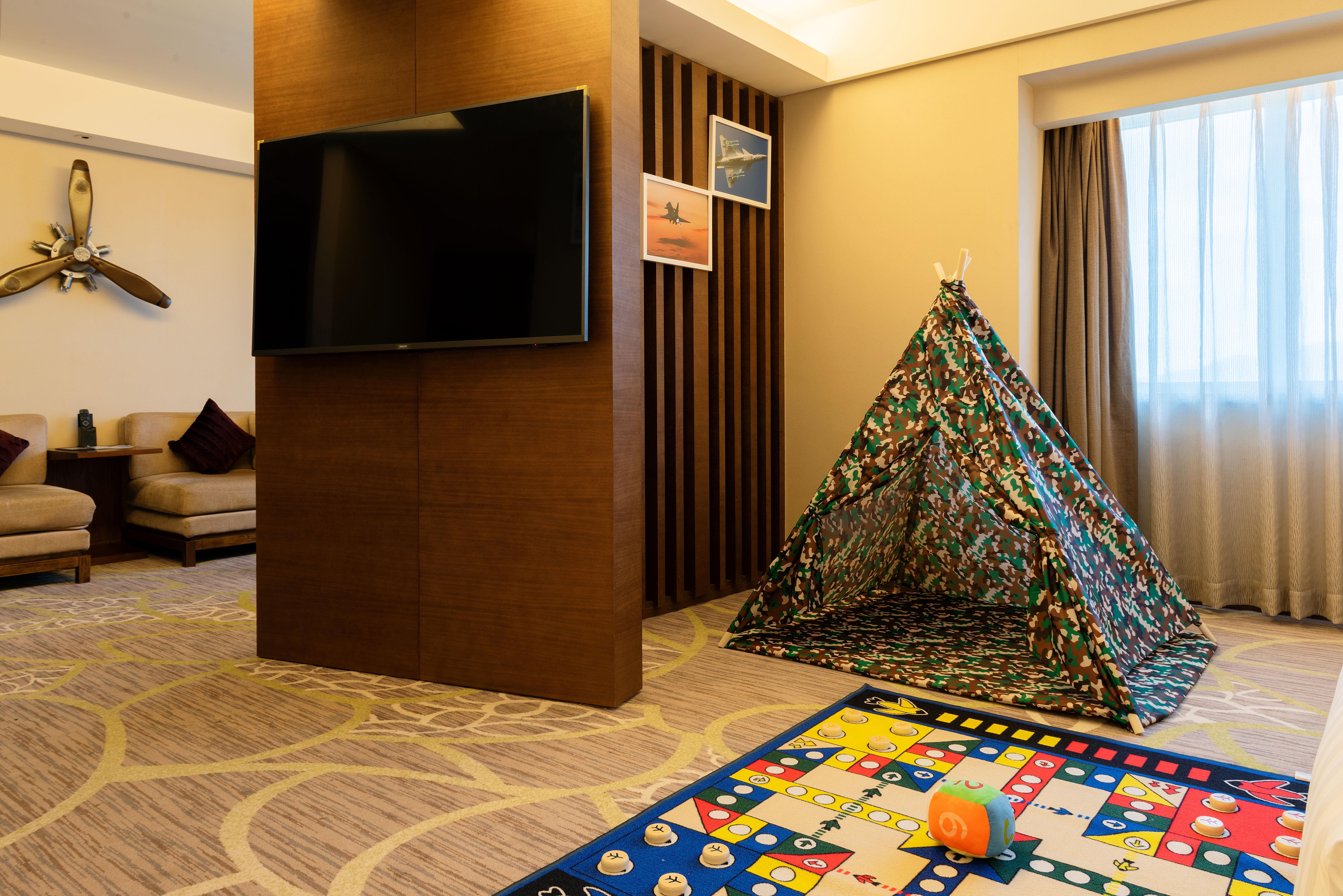 Crowne Plaza Guangzhou City Centre By Ihg - Free Shuttle Between Hotel And Exhibition Center During Canton Fair & Exhibitor Registration Counter Exterior foto Family Suite
