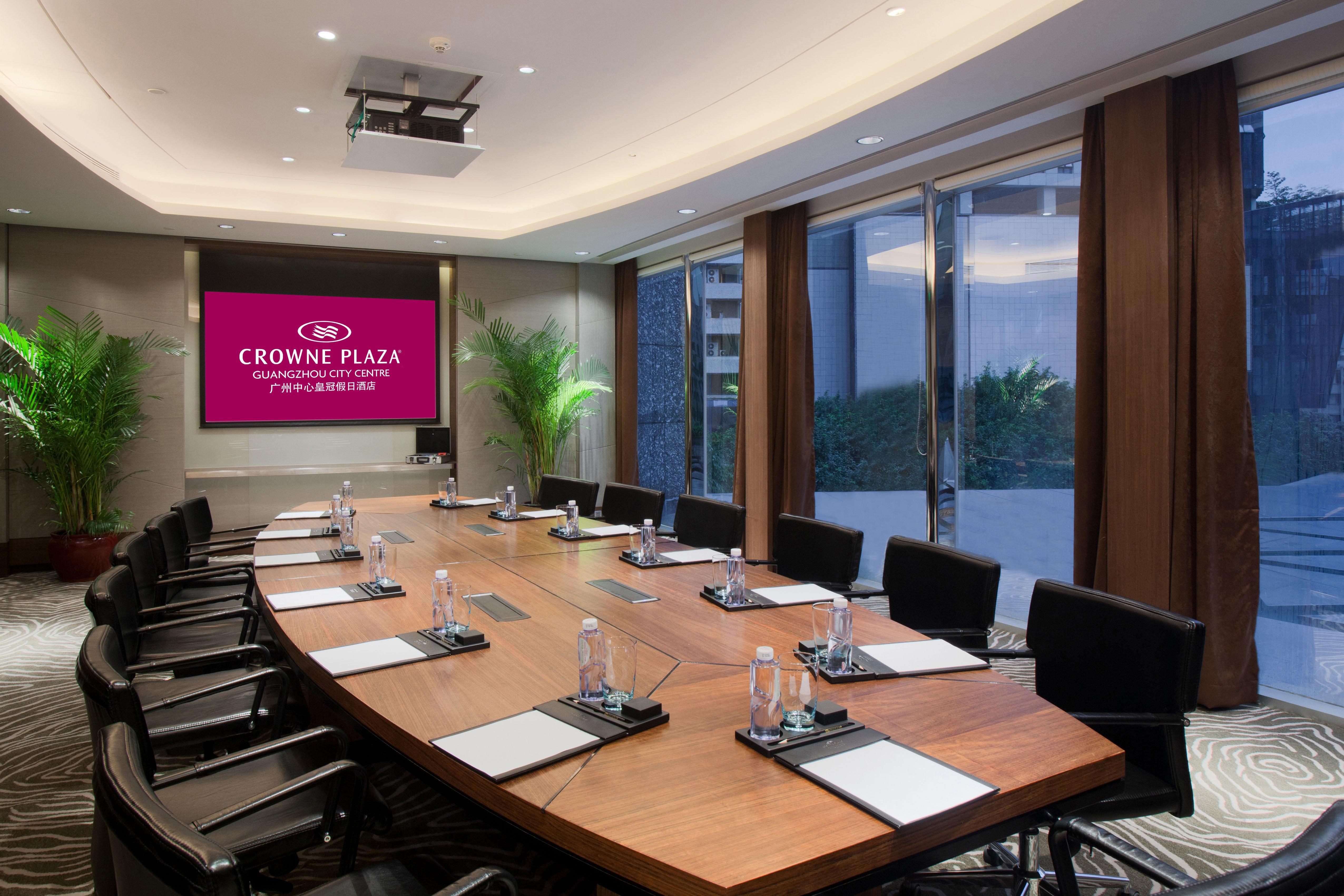 Crowne Plaza Guangzhou City Centre By Ihg - Free Shuttle Between Hotel And Exhibition Center During Canton Fair & Exhibitor Registration Counter Exterior foto Meeting room