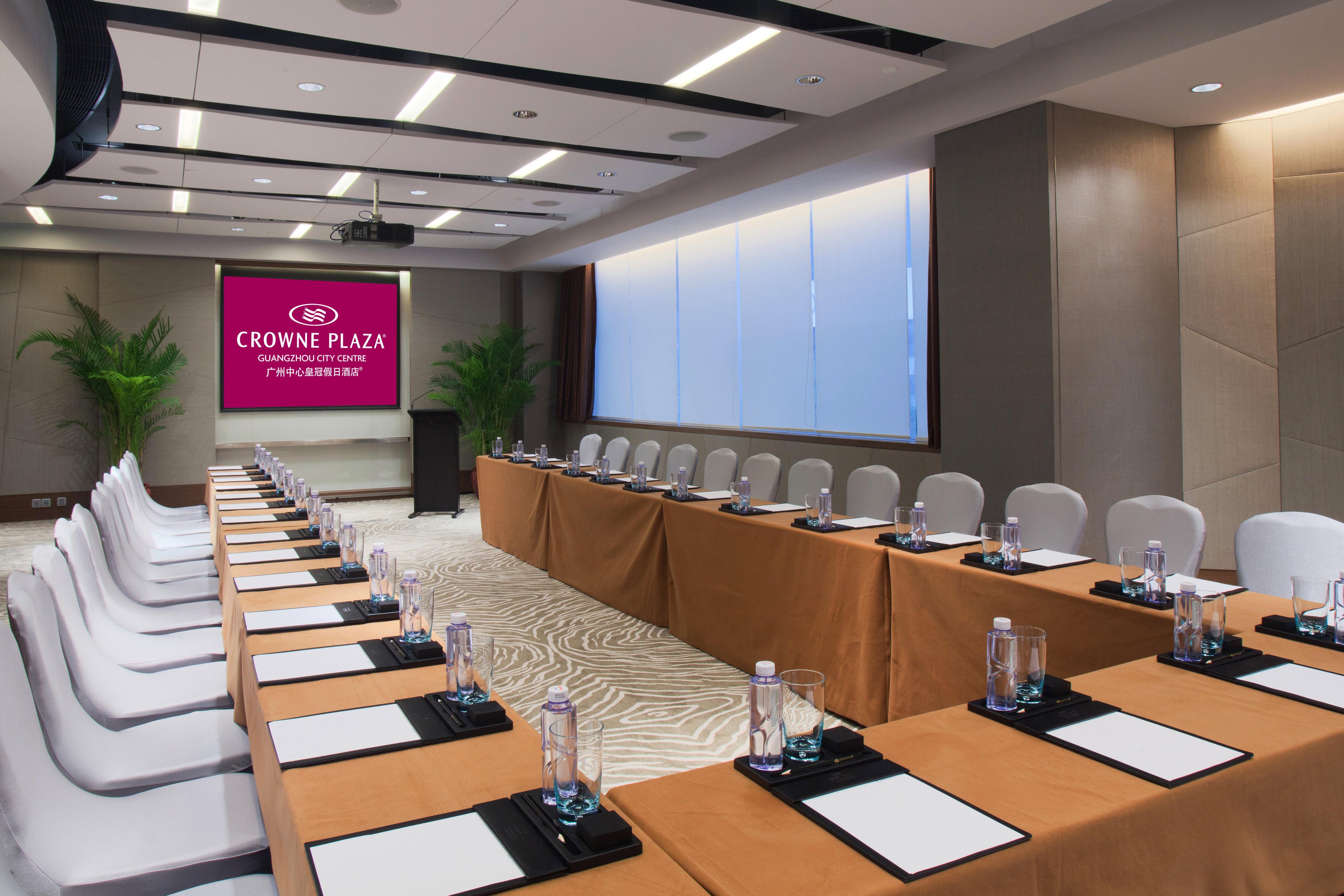 Crowne Plaza Guangzhou City Centre By Ihg - Free Shuttle Between Hotel And Exhibition Center During Canton Fair & Exhibitor Registration Counter Afaceri foto Meeting room