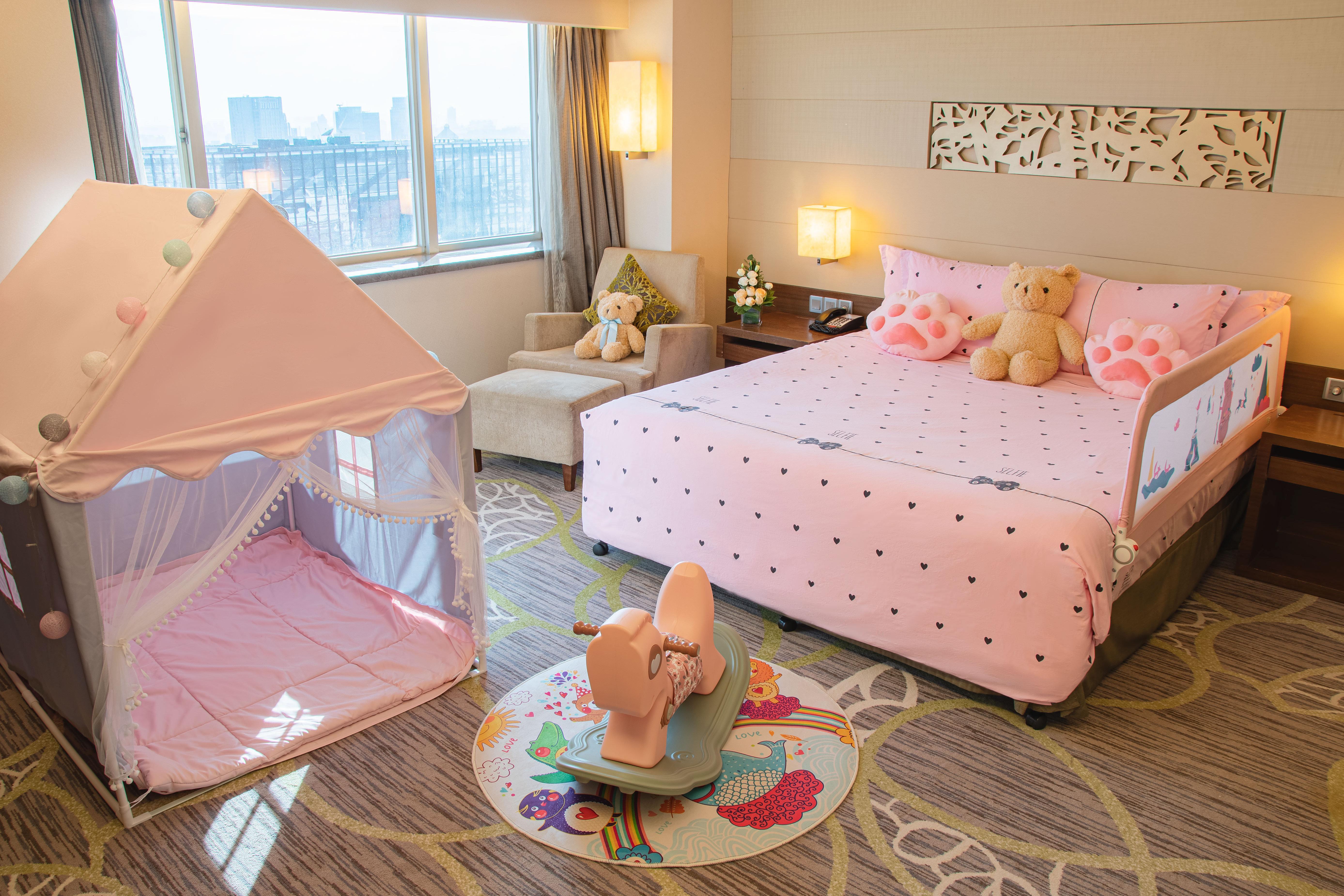 Crowne Plaza Guangzhou City Centre By Ihg - Free Shuttle Between Hotel And Exhibition Center During Canton Fair & Exhibitor Registration Counter Exterior foto A baby room